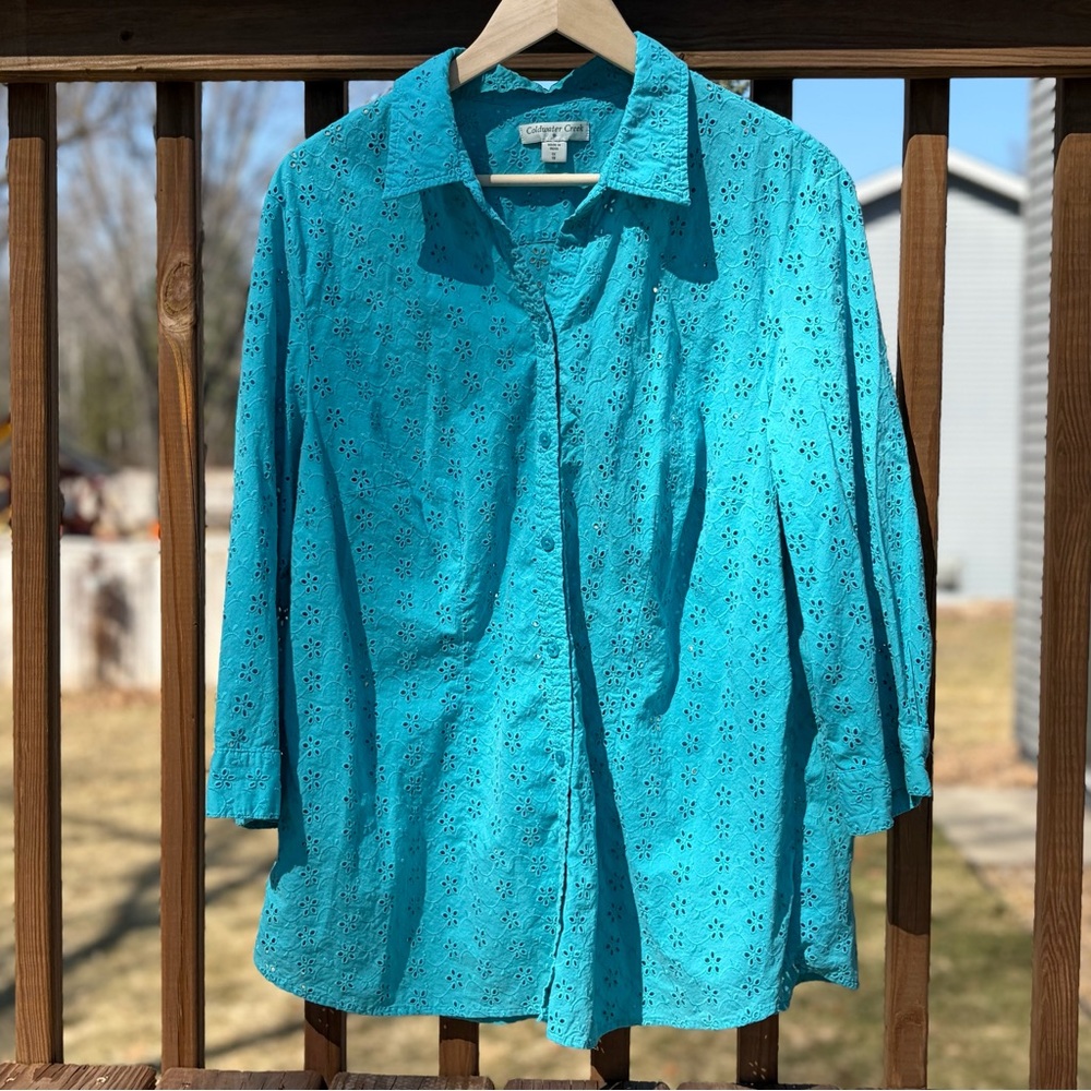 Coldwater Creek Turquoise Eyelet Button-Up Blouse
